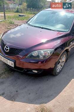 Хэтчбек Mazda 3 2006 в Лугинах