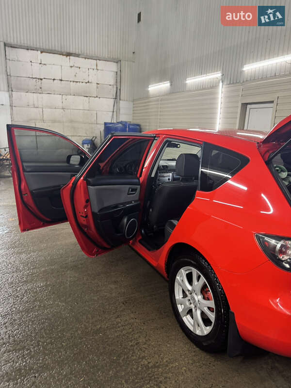 Хетчбек Mazda 3 2007 в Чернівцях фото 3 Хетчбек Mazda 3 2007 в Чернівцях