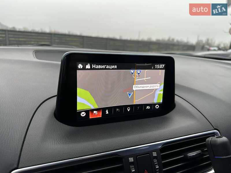 Седан Mazda 3 2017 в Мукачево