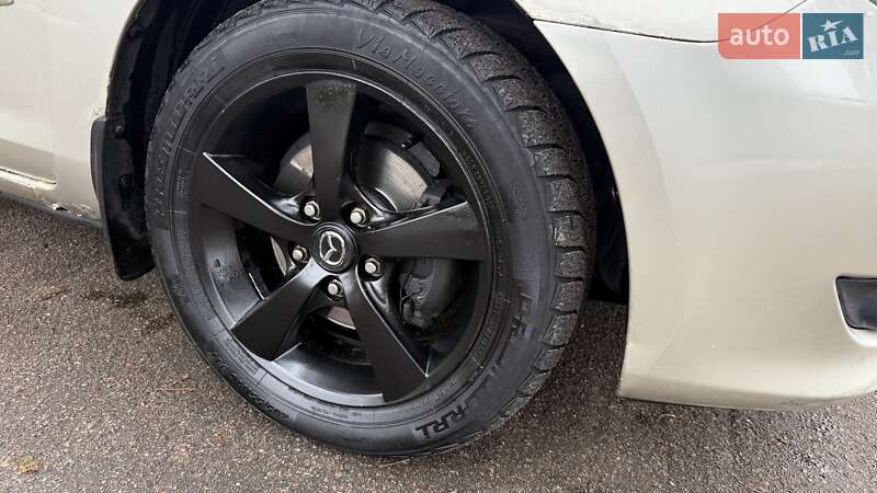 Хэтчбек Mazda 3 2004 в Киеве