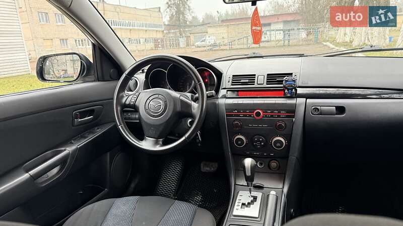 Хэтчбек Mazda 3 2004 в Киеве