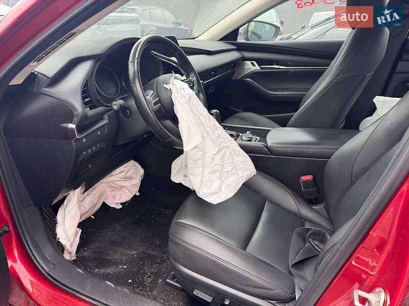 Седан Mazda 3 2022 в Львове