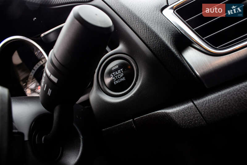 Седан Mazda 3 2015 в Львове