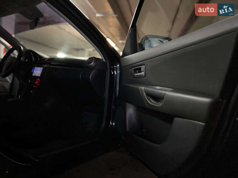 Седан Mazda 3 2004 в Одесі