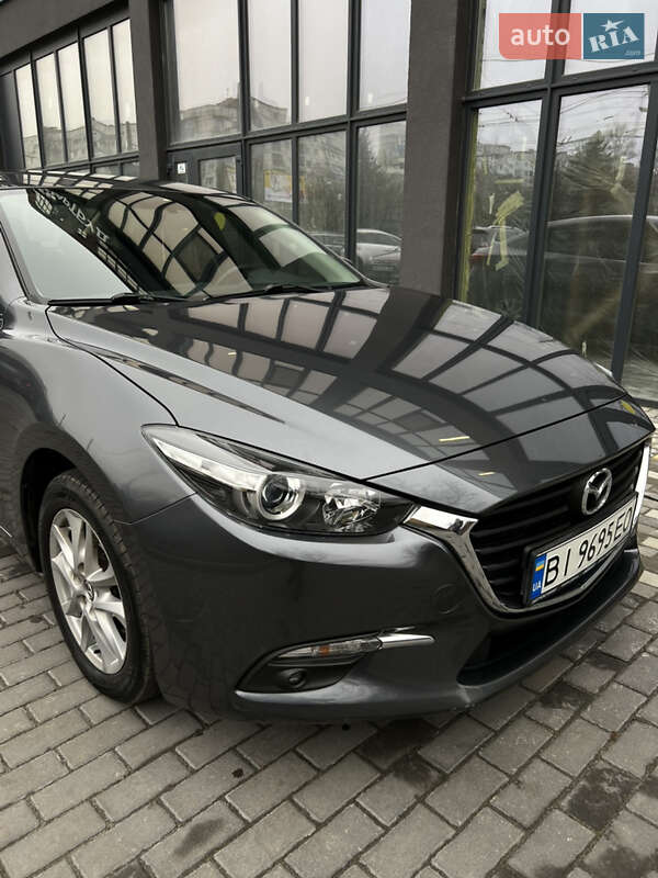Седан Mazda 3 2013 в Полтаве