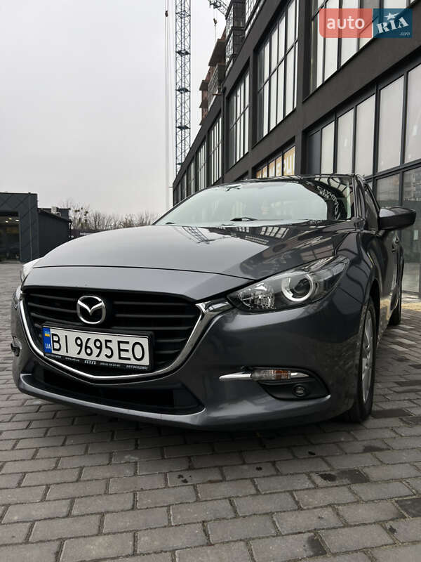 Седан Mazda 3 2013 в Полтаве