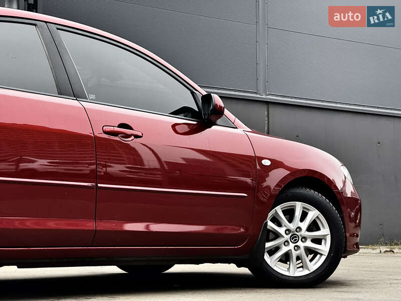 Седан Mazda 3 2008 в Києві