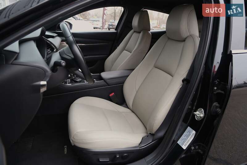 Хэтчбек Mazda 3 2019 в Киеве фото 9 Хэтчбек Mazda 3 2019 в Киеве