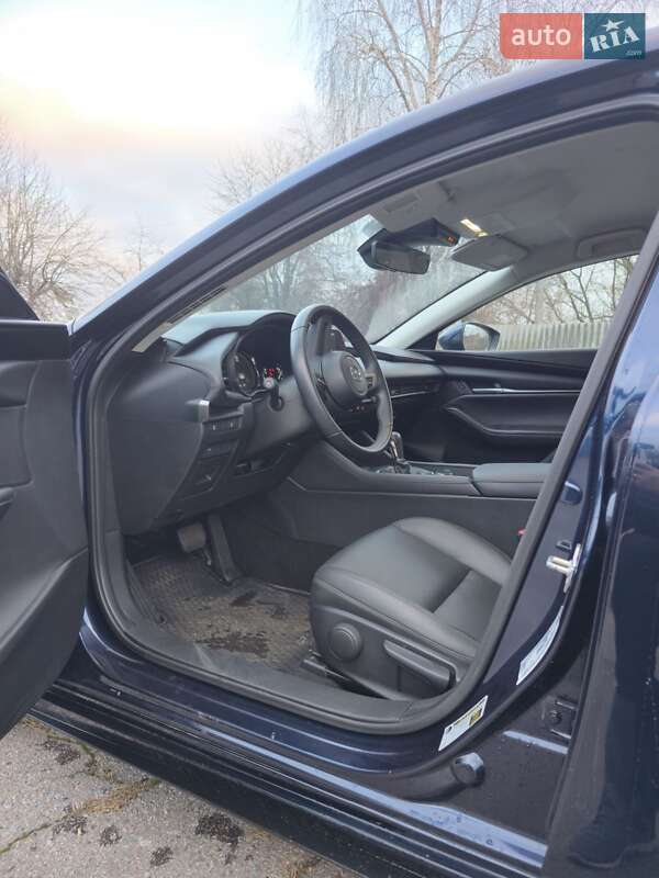 Седан Mazda 3 2023 в Полтаве