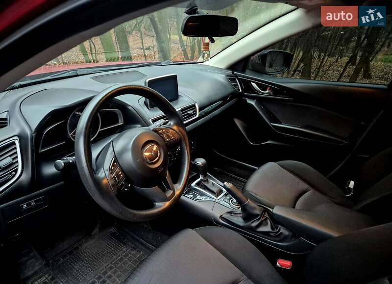 Хетчбек Mazda 3 2015 в Києві