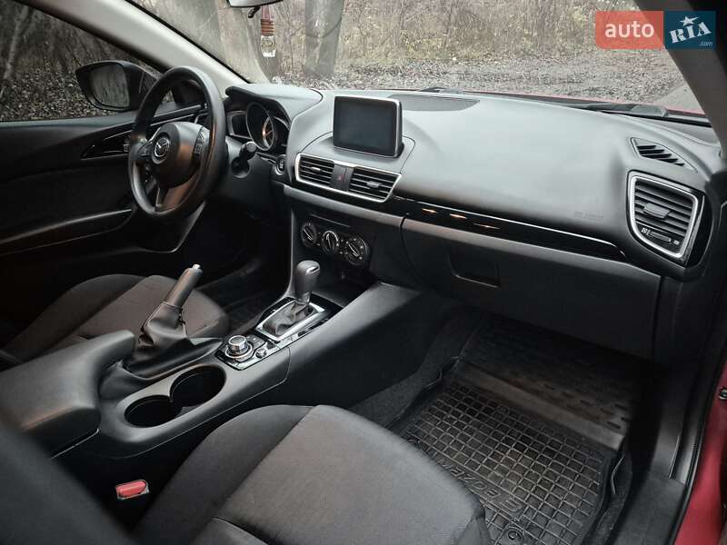 Хетчбек Mazda 3 2015 в Києві