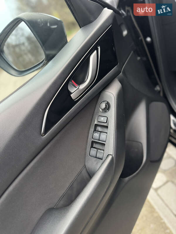 Седан Mazda 3 2014 в Києві фото 41 Седан Mazda 3 2014 в Києві