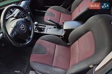 Седан Mazda 3 2006 в Ровно