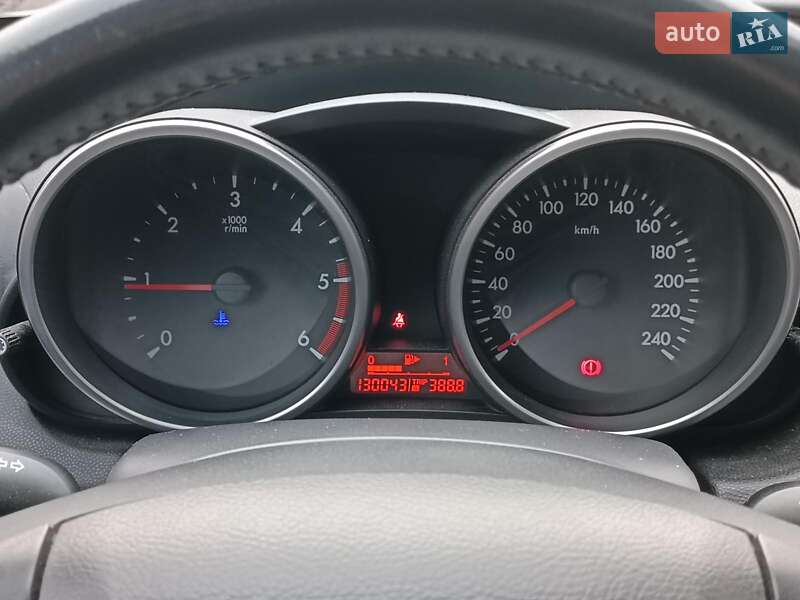 Седан Mazda 3 2010 в Харькове фото 24 Седан Mazda 3 2010 в Харькове