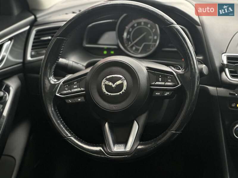 Седан Mazda 3 2017 в Днепре фото 16 Седан Mazda 3 2017 в Днепре