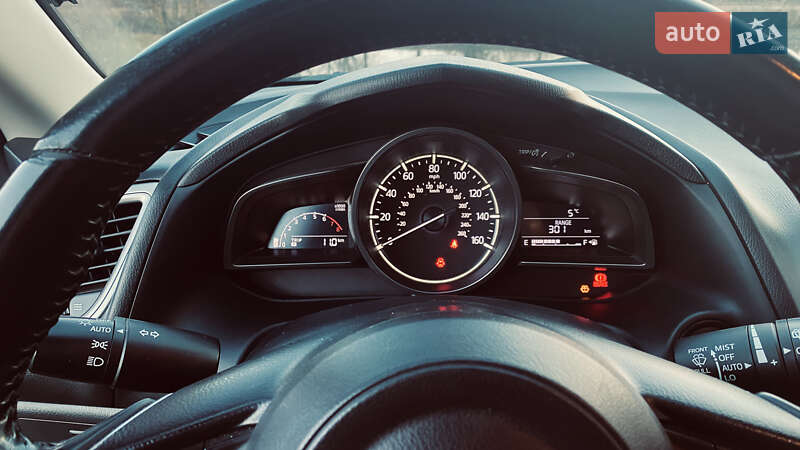 Хэтчбек Mazda 3 2017 в Киеве