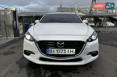 Седан Mazda 3 2017 в Полтаві