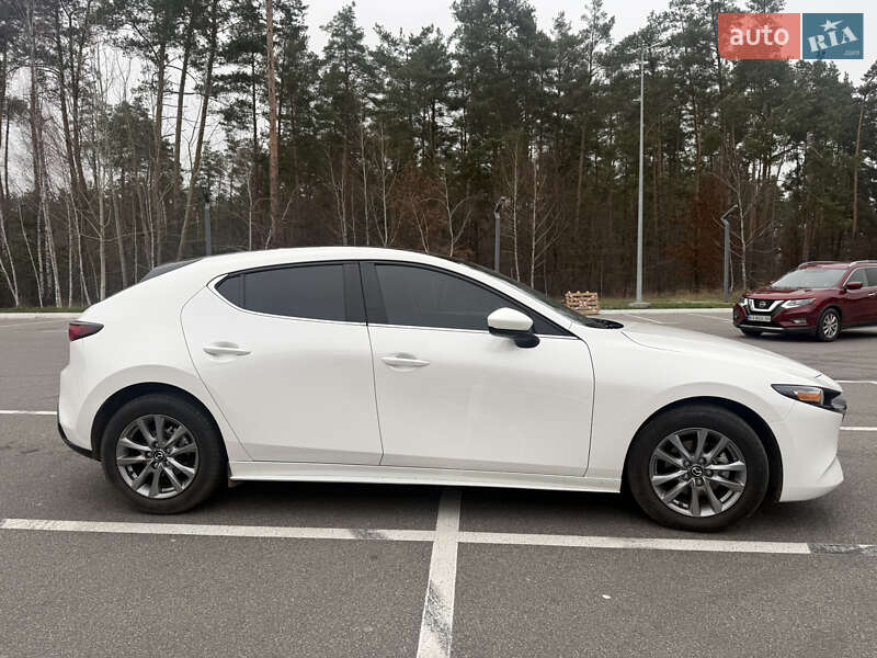 Хетчбек Mazda 3 2021 в Києві фото 3 Хетчбек Mazda 3 2021 в Києві