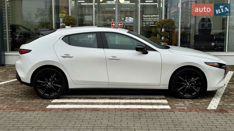 Хэтчбек Mazda 3 2024 в Чернигове