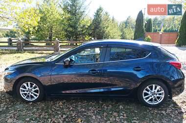 Хэтчбек Mazda 3 2017 в Калуше