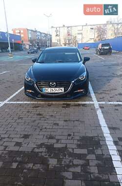 Хэтчбек Mazda 3 2017 в Калуше