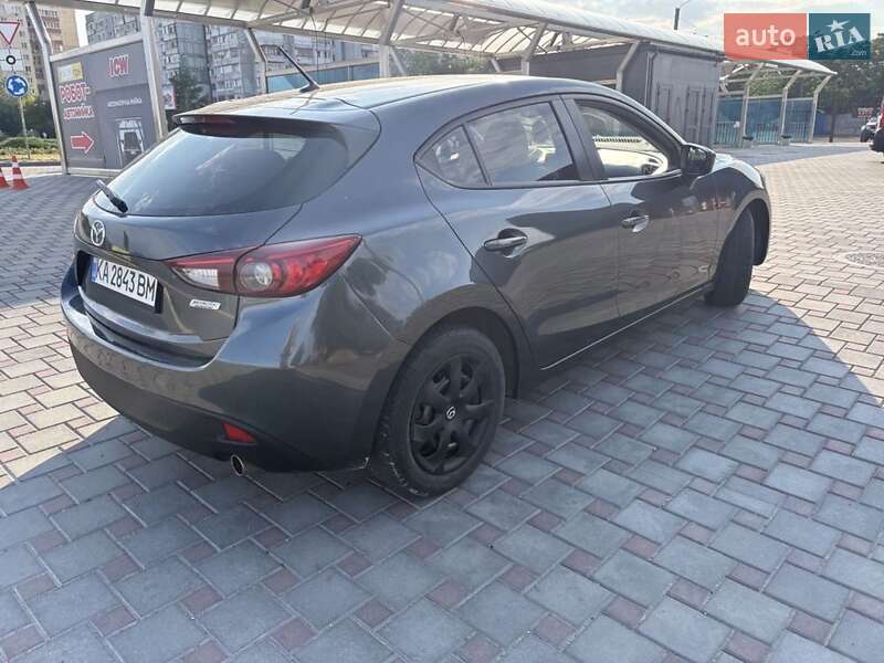 Mazda 3 2015