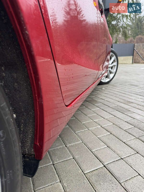 Хетчбек Mazda 3 2014 в Кременці