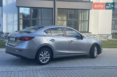 Седан Mazda 3 2016 в Києві