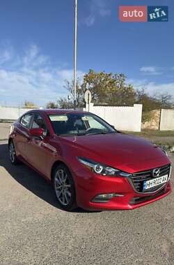 Седан Mazda 3 2018 в Білгороді-Дністровському