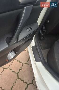 Седан Mazda 3 2010 в Виннице