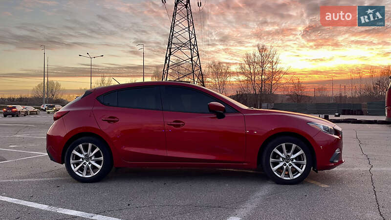 Хэтчбек Mazda 3 2016 в Киеве фото 10 Хэтчбек Mazda 3 2016 в Киеве