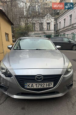 Седан Mazda 3 2016 в Києві