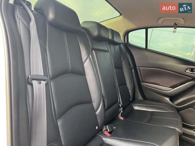 Седан Mazda 3 2017 в Днепре фото 15 Седан Mazda 3 2017 в Днепре