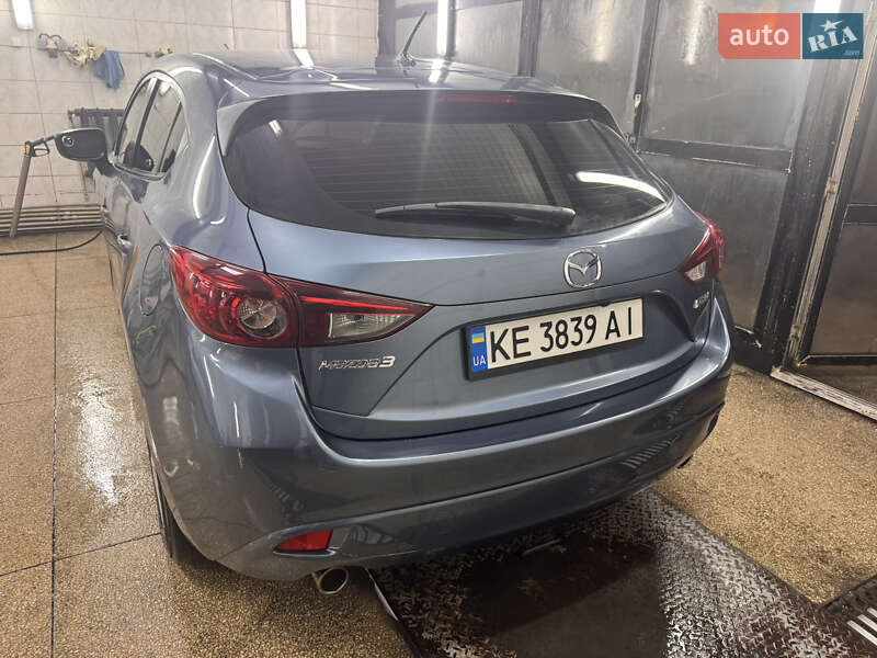 Хетчбек Mazda 3 2015 в Дніпрі