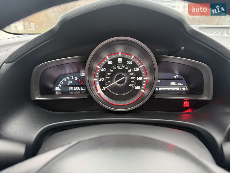 Хэтчбек Mazda 3 2015 в Запорожье