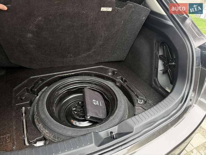 Хэтчбек Mazda 3 2015 в Запорожье