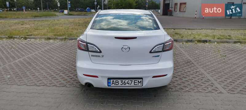 Седан Mazda 3 2012 в Киеве фото 4 Седан Mazda 3 2012 в Киеве