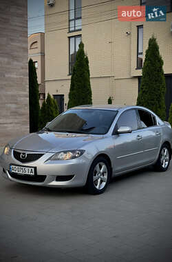 Седан Mazda 3 2006 в Ужгороді