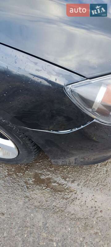 Хэтчбек Mazda 3 2006 в Буске