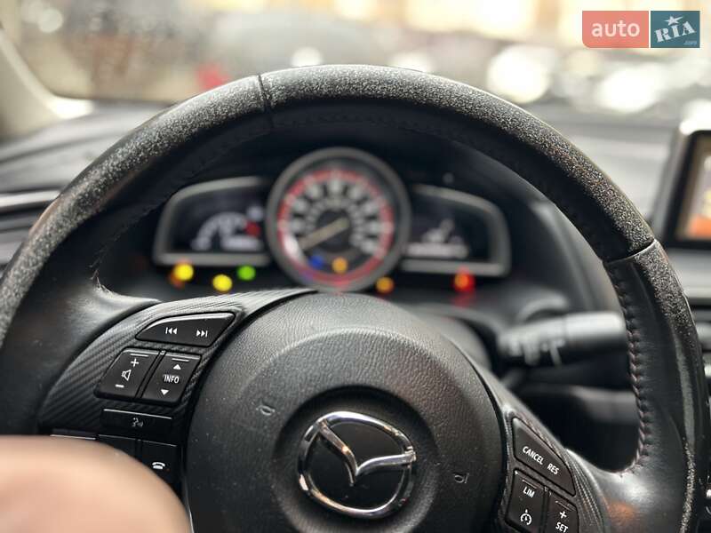 Седан Mazda 3 2015 в Киеве
