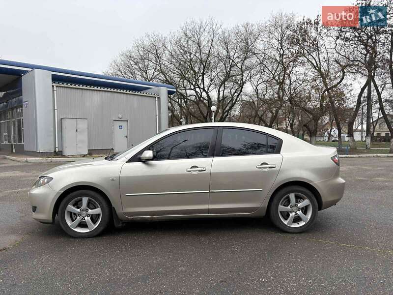 Седан Mazda 3 2005 в Николаеве
