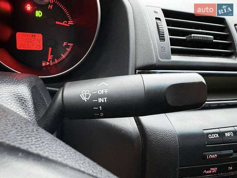 Седан Mazda 3 2005 в Николаеве