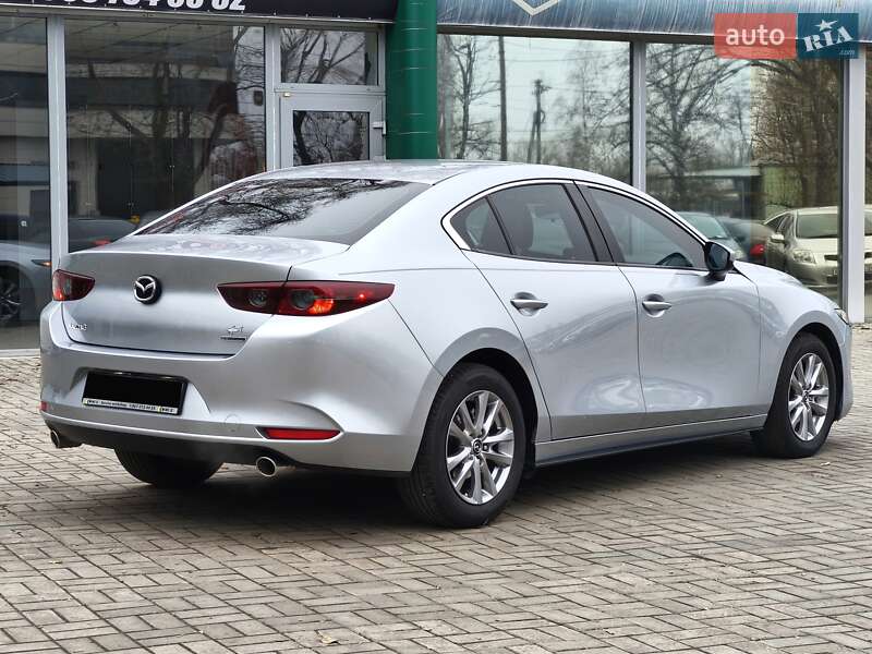 Седан Mazda 3 2019 в Днепре