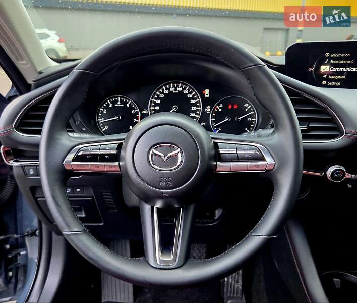 Седан Mazda 3 2023 в Киеве