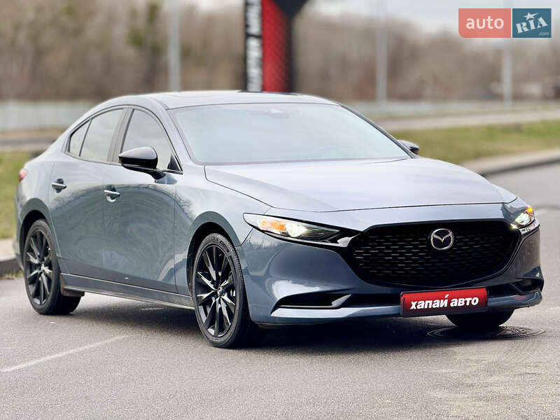 Седан Mazda 3 2023 в Киеве