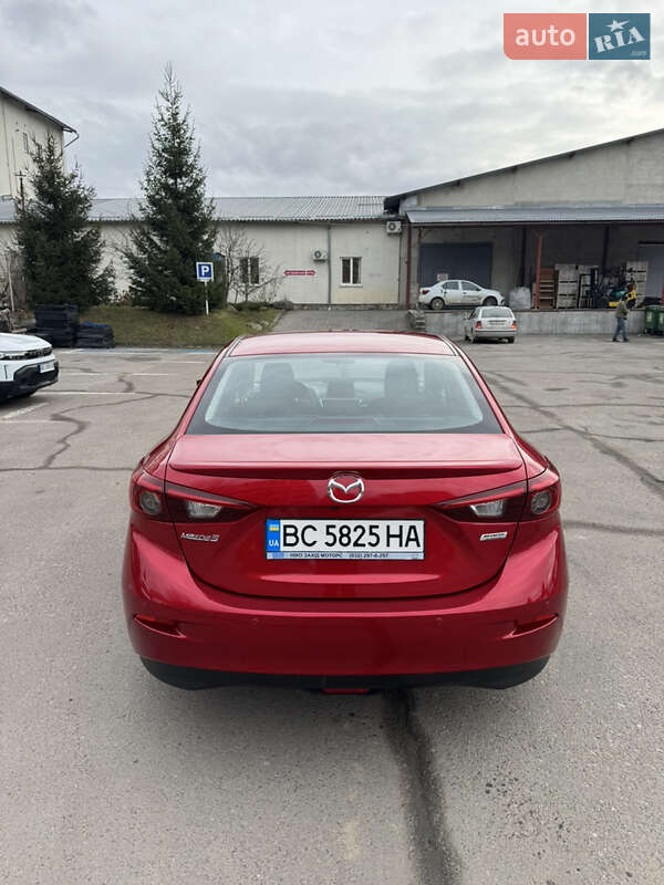 Седан Mazda 3 2017 в Львові