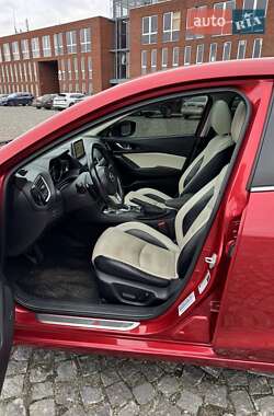 Хэтчбек Mazda 3 2013 в Днепре