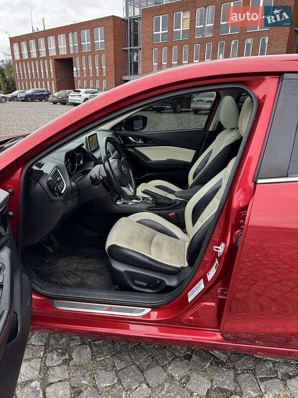 Хэтчбек Mazda 3 2013 в Днепре