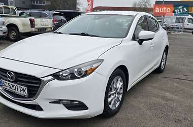 Седан Mazda 3 2017 в Львові