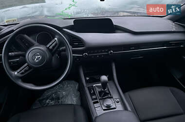 Хэтчбек Mazda 3 2024 в Киеве